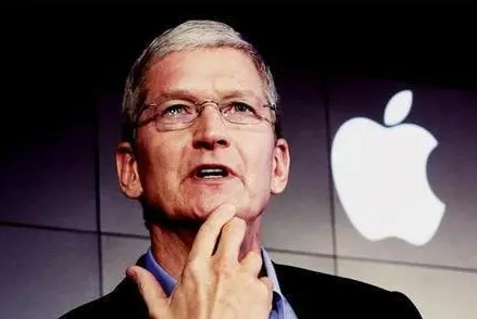 库克接管苹果十年：市值超2.4万亿，销售