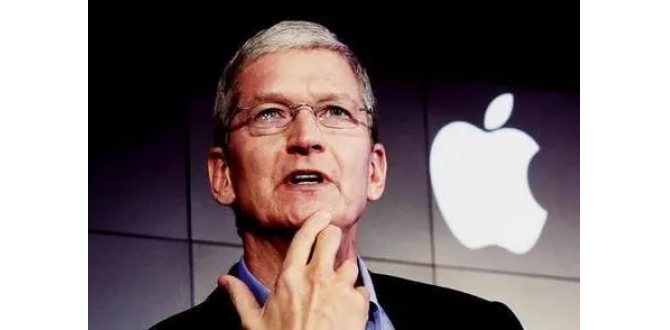库克接管苹果十年：市值超2.4万亿，销售额翻近三倍